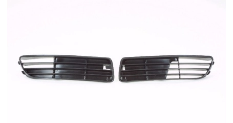 Решетка бампера лев AUDI: A4 (B5) 94-
