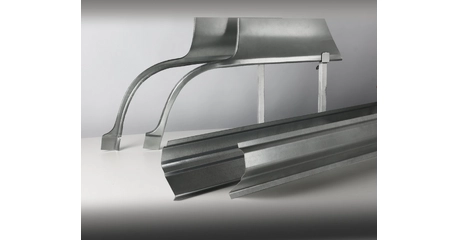 Порог правый загиб под дверь, из оцинкованной стали